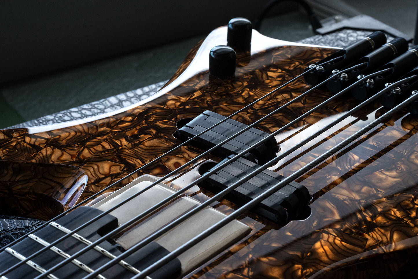 Basso Elettrico Python 5 - Bronze