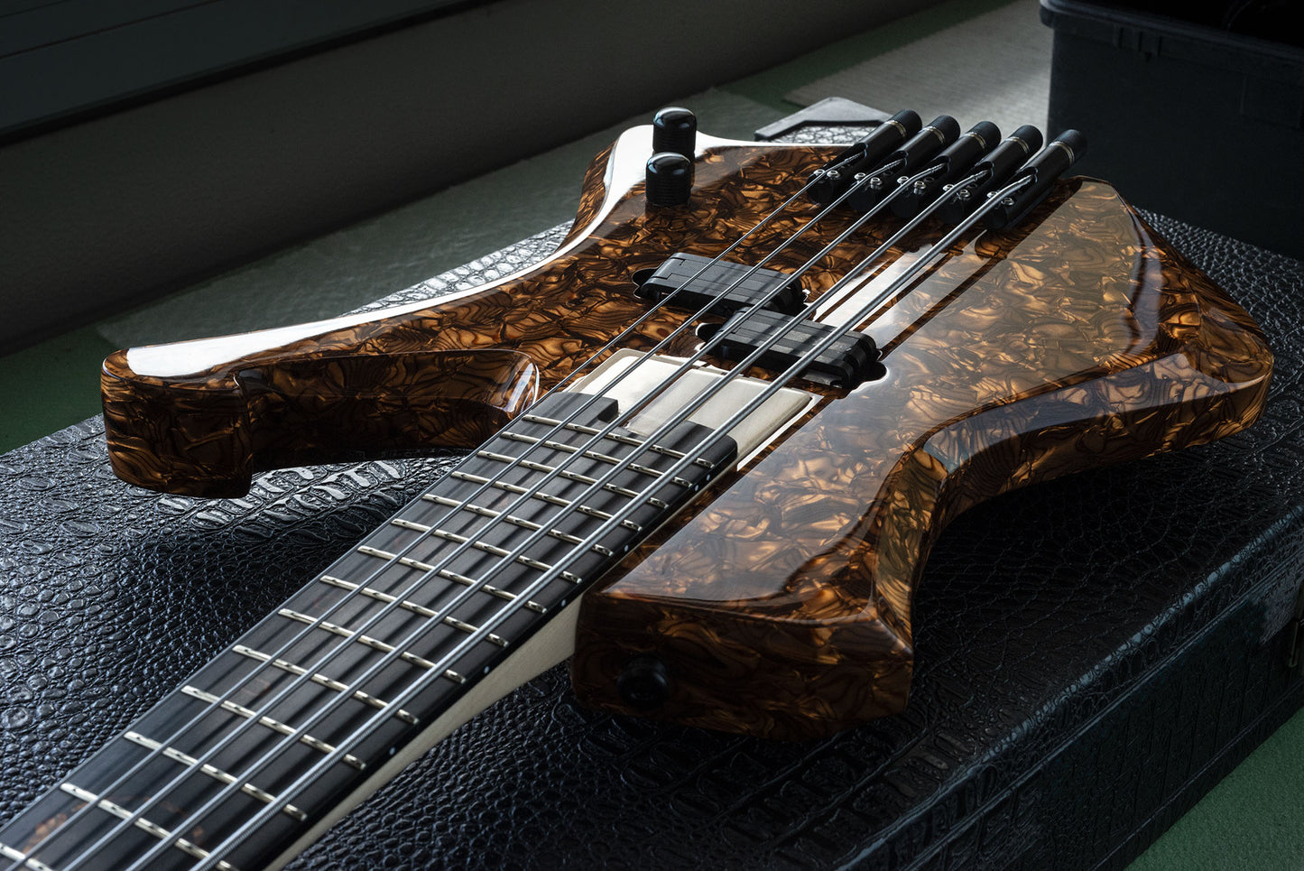 Basso Elettrico Python 5 - Bronze