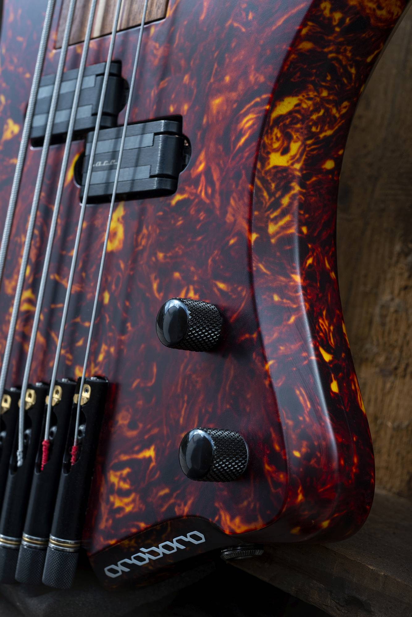 Electric Bass Python 5 - Lava