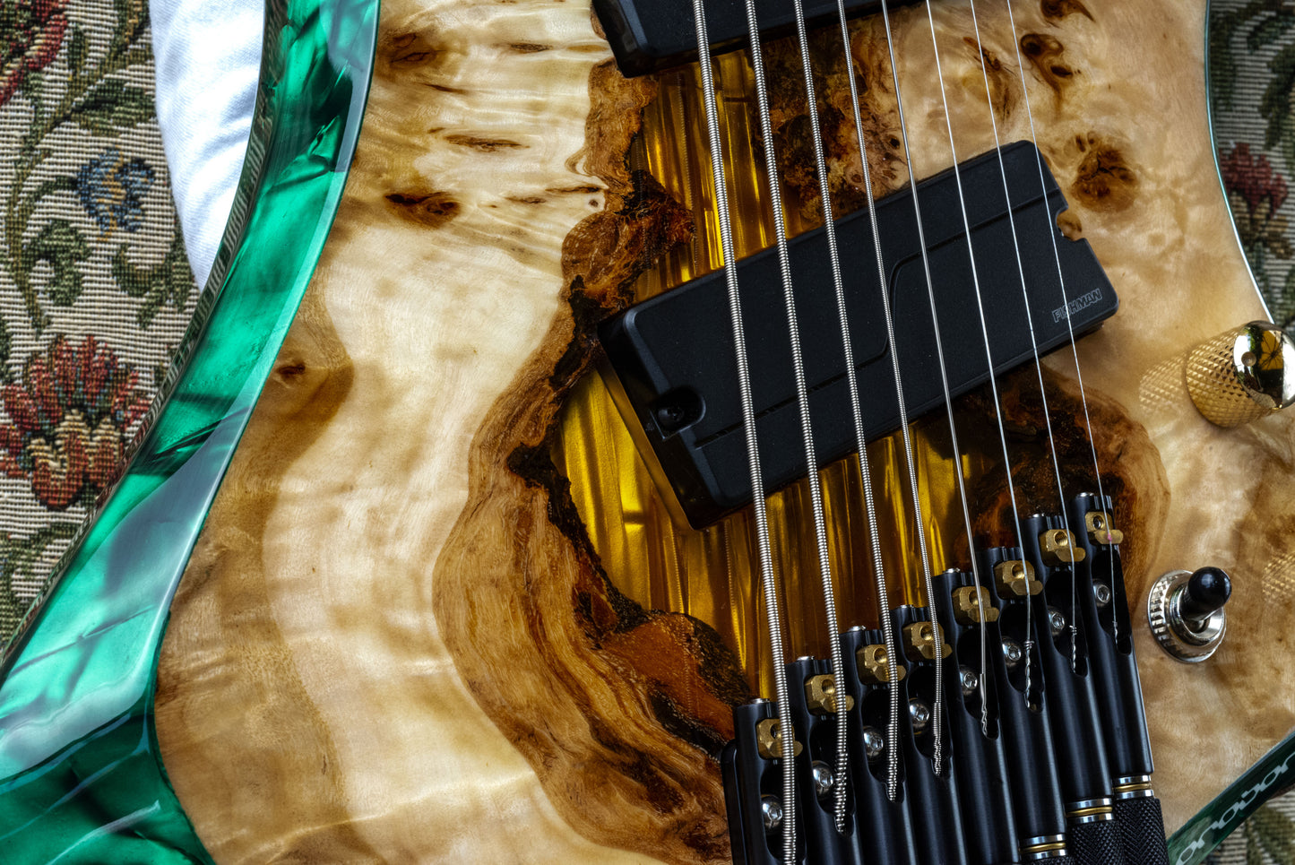 Chitarra Elettrica Python 8 Emerald/Gold