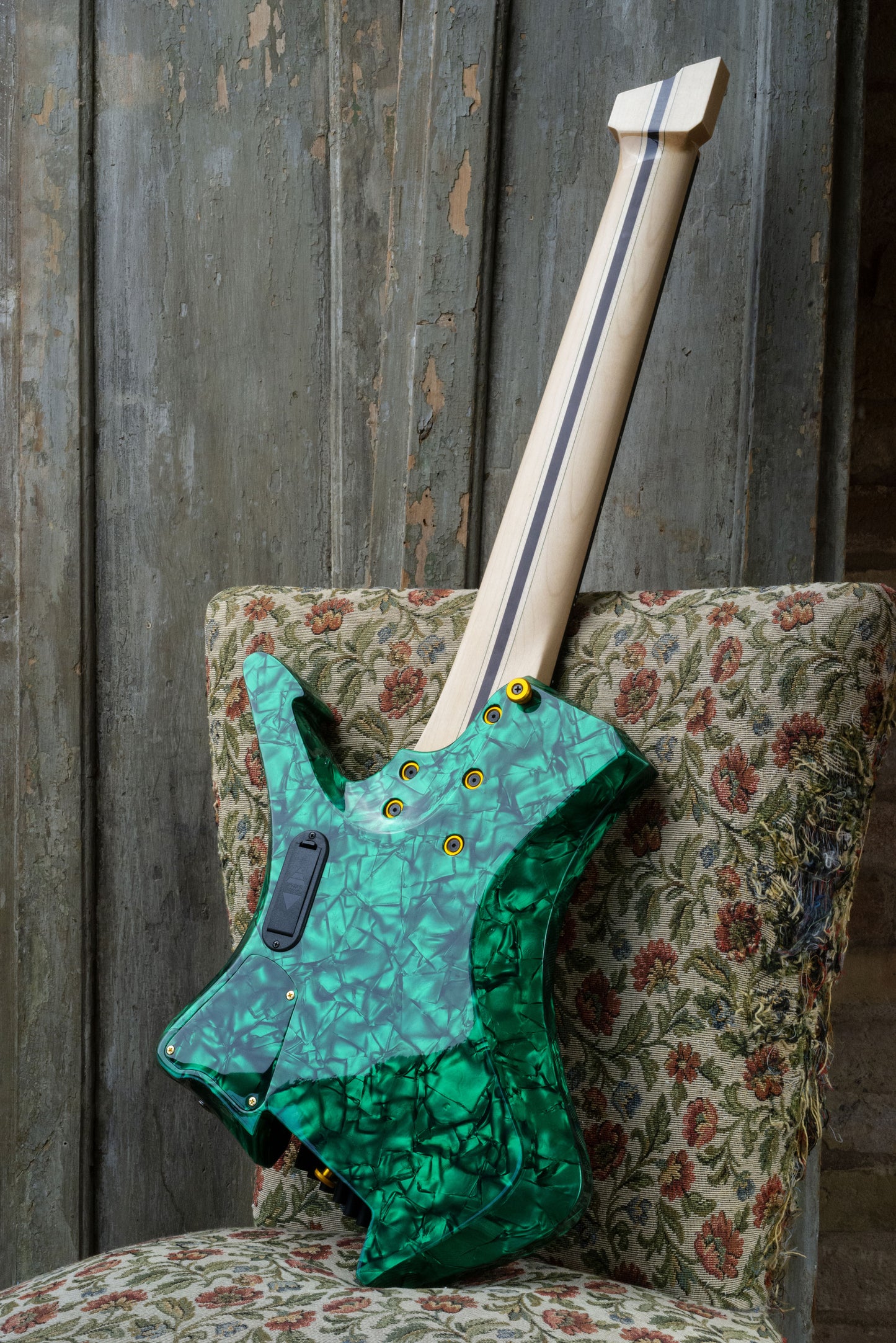 Chitarra Elettrica Python 8 Emerald/Gold