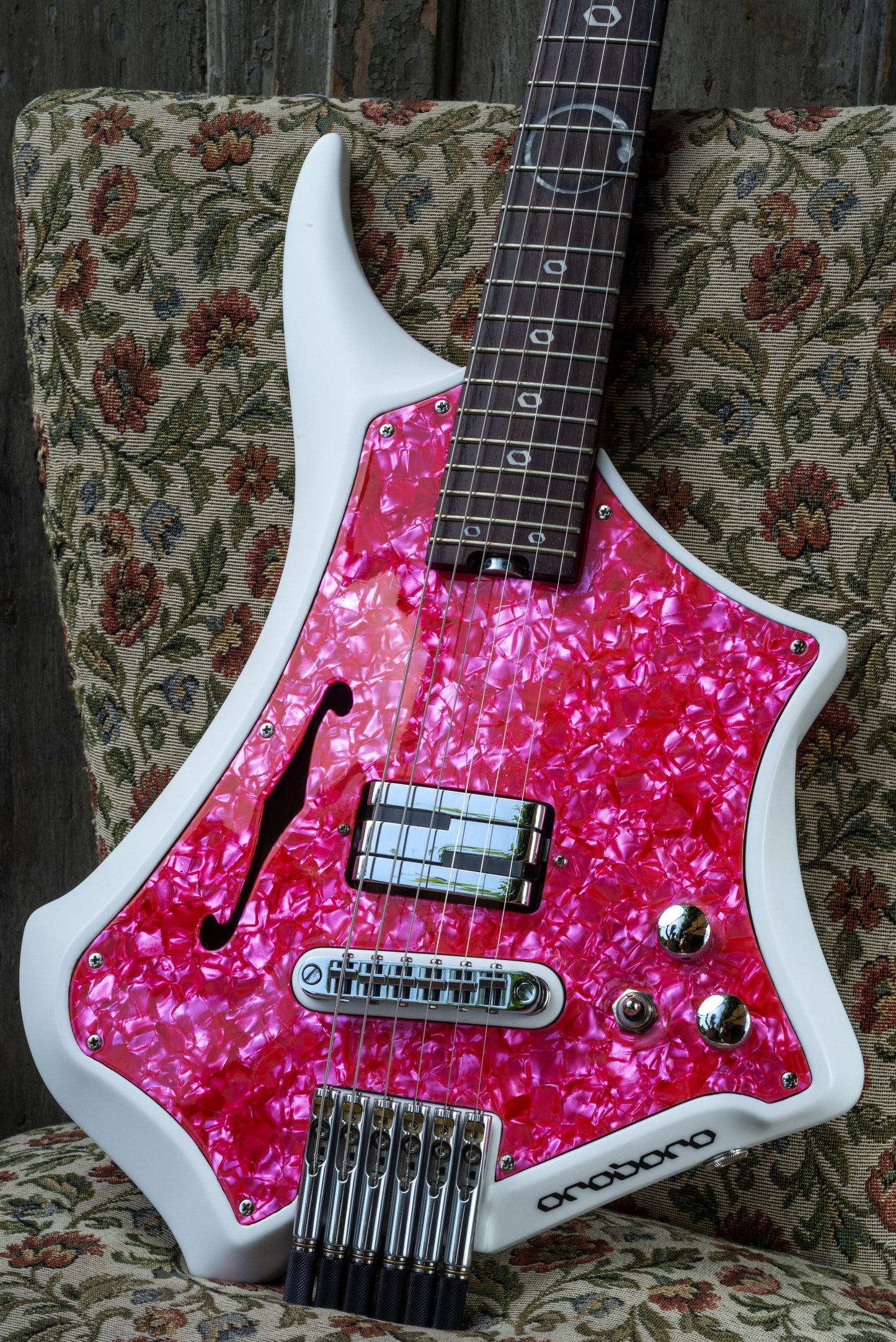 Chitarra elettrica Ecdisi 6 - Pink/White