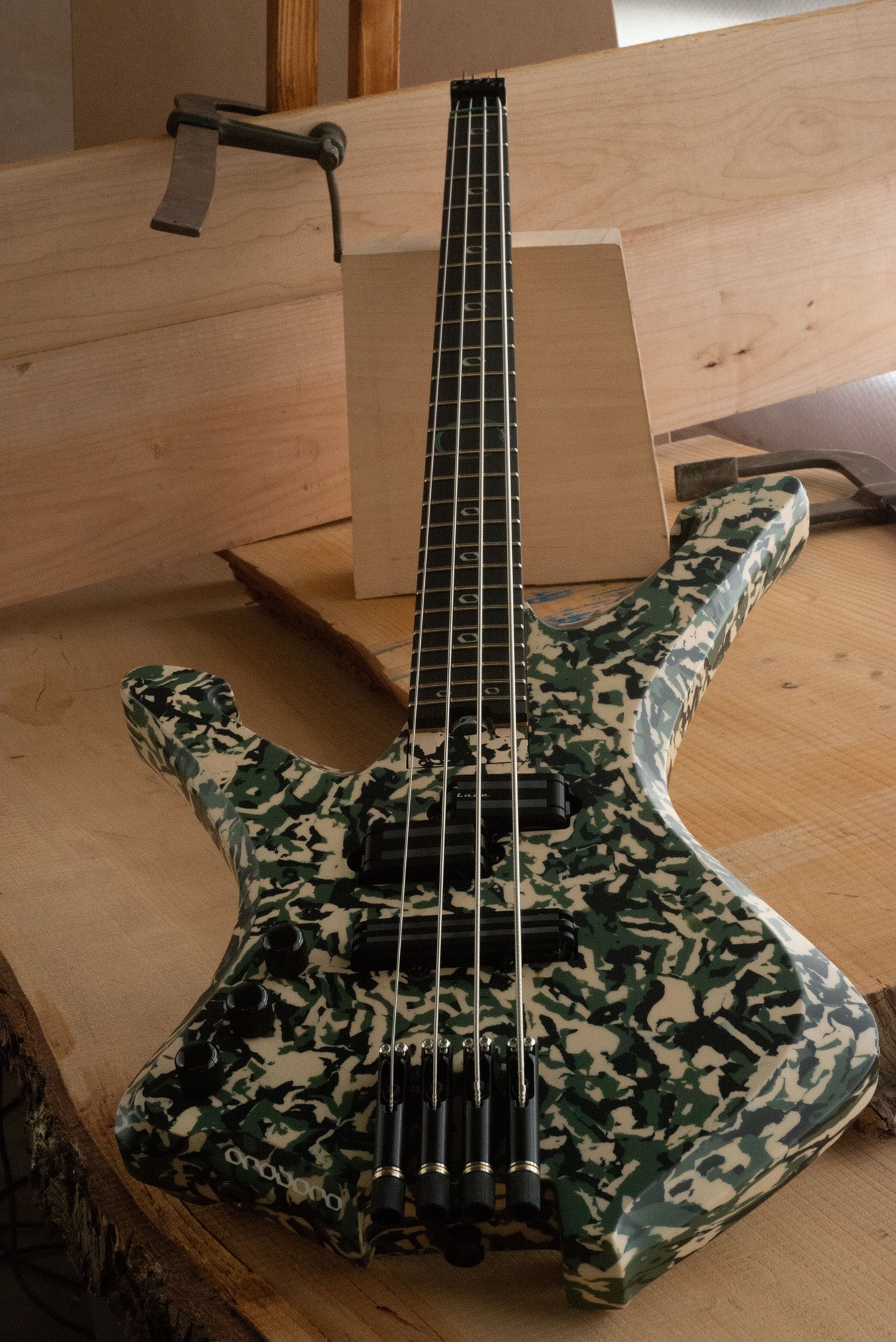 Basso Elettrico Boa 4 - Camouflage