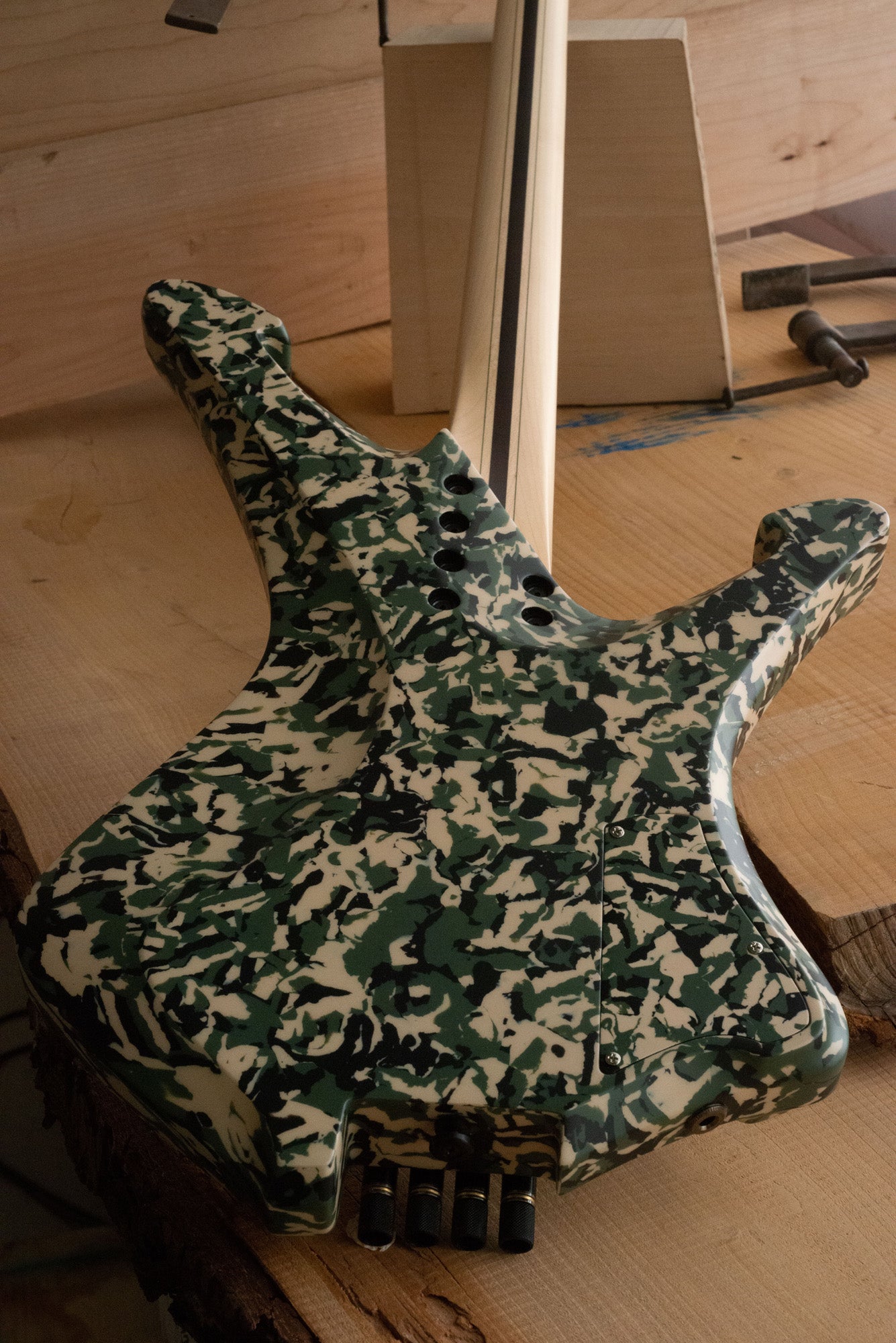 Basso Elettrico Boa 4 - Camouflage